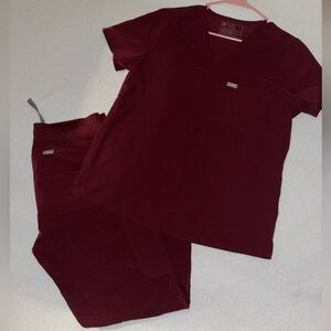 FIGS Burgundy Scrub Set